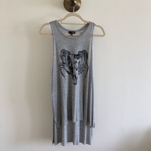 Aritzia Wilfred Free Grey Graphic Tank